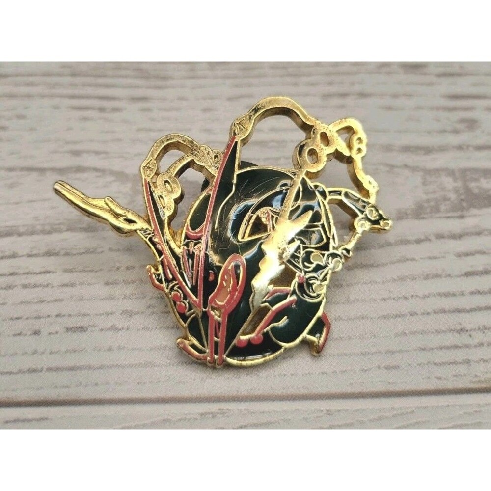 Pokemon Shiny Mega Rayquaza Rare Official Pin - 2015 - Picture 2 of 5
